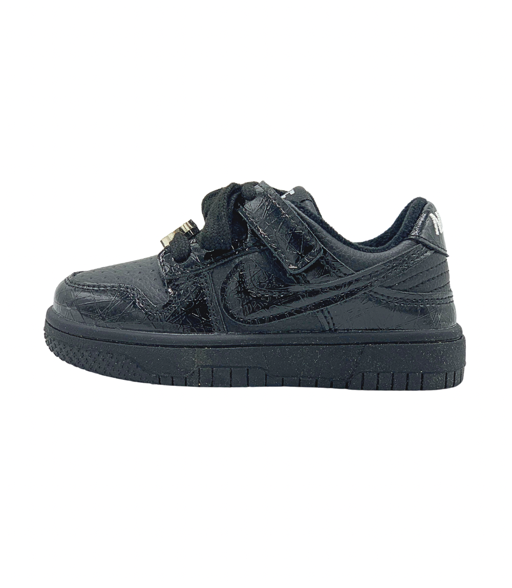 Black Sneaker